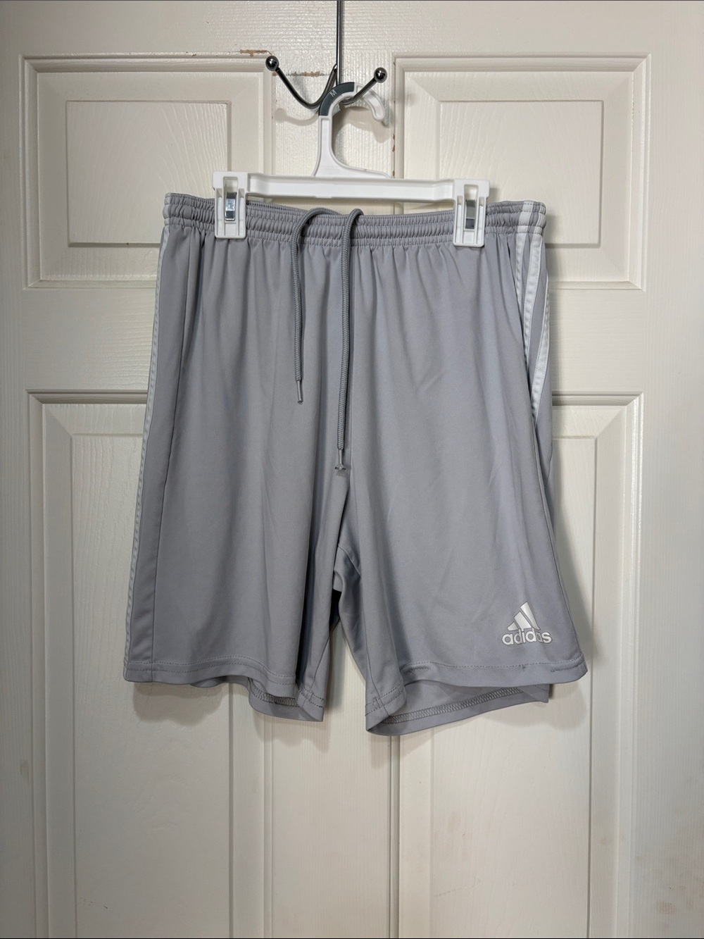 Adidas Men’s Light Gray Athletic Training Shorts